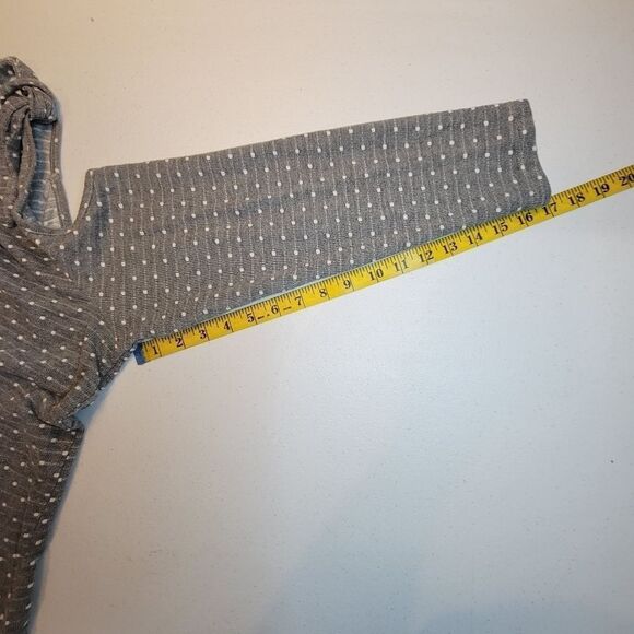 Lane Bryant Women's Plus Size 18/20 Gray Swiss Dot Cold Shoulder Sweater - Picture 11 of 12